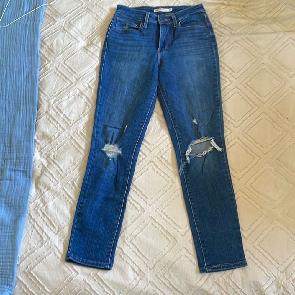 Levi’s 721 high rise skinny jeans  Sz 27  10” rise 26” inseam.
